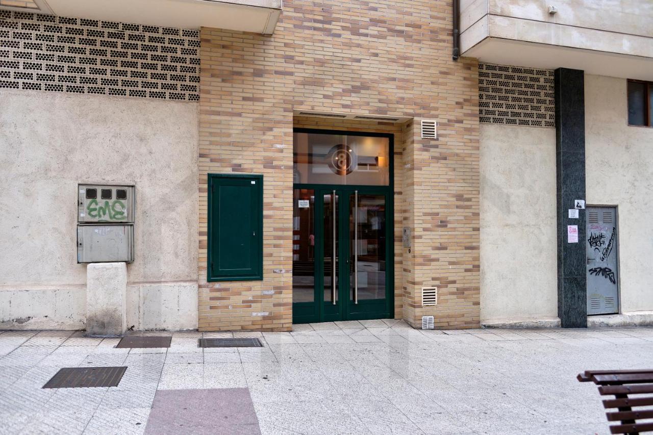 אוביידו Apartamento Candelaria - Lujo A Un Paso Del Centro מראה חיצוני תמונה